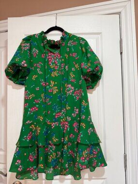 Sugarlips Green Floral Tiered Mini Dress Medium Puff Sleeve Ruffle Hem